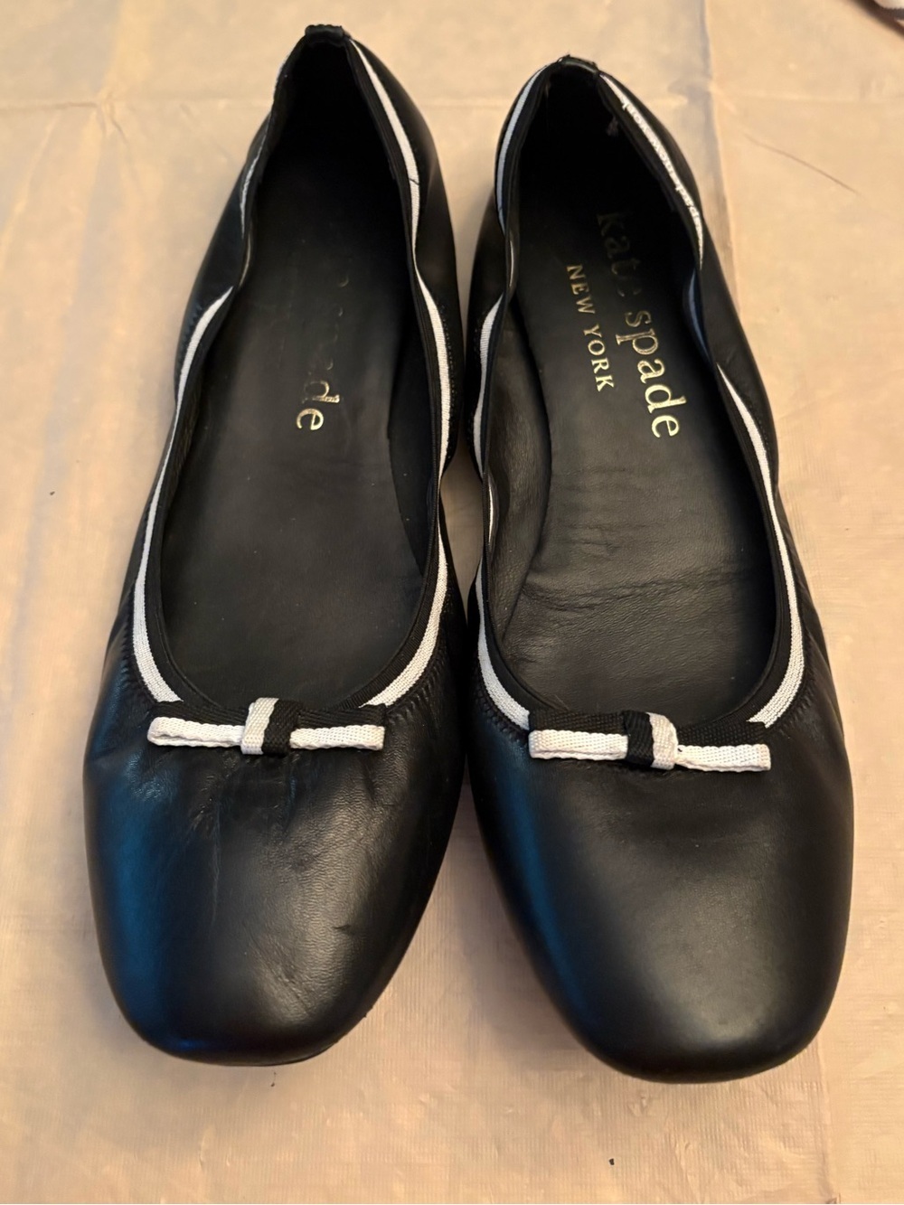kate spade Claudette Black Leather Ballet Flats with White Trim and Bow Size 11